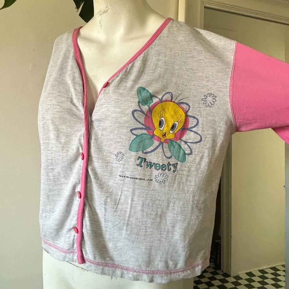 Vintage 1997 Looney Tunes Tweety Bird Pink Baseball Jersey Shirt